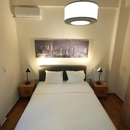 Cozy & Modern 2 Bdrm Near Imitou